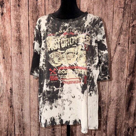 SHEIN Tops - SHEIN Black and White Motorcycle Graphic Tee